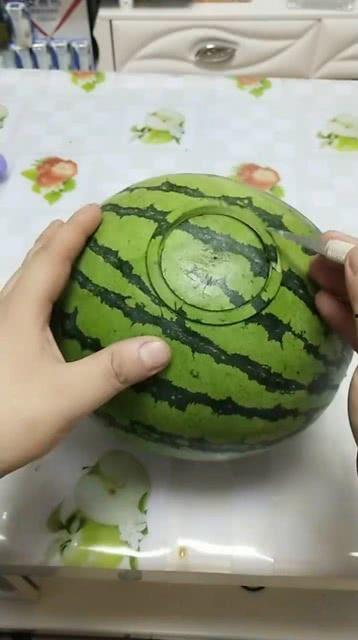 不敢吃的瓜视频