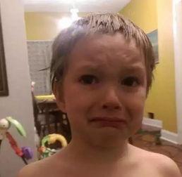 带你吃瓜奇葩熊孩子视频,带你领略童真与欢乐